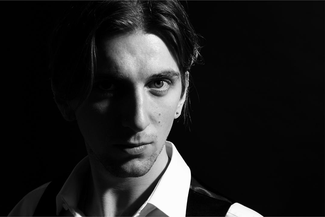 Nikolai_web_Copyright-NK