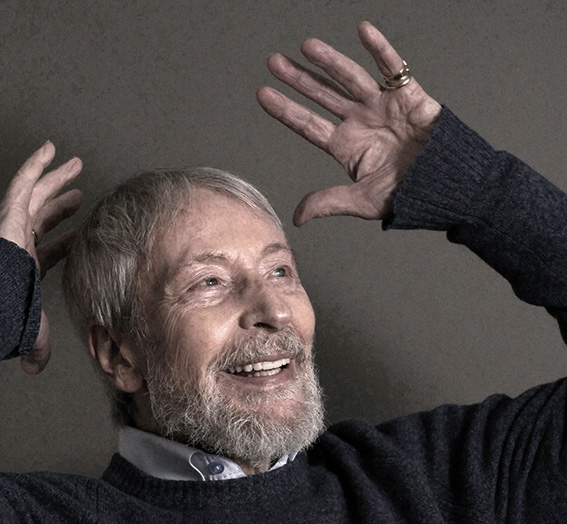 Wolfgang Keuter leitet einen Slow-Acting-Workshop Theaterleiter Wolfgang Keuter leitet einen Slow Acting Workshop im TheaterLabor TraumGesicht in Düsseldorf.